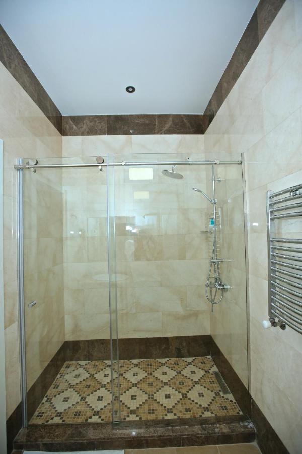 Miraj Hotel Baku Bagian luar foto